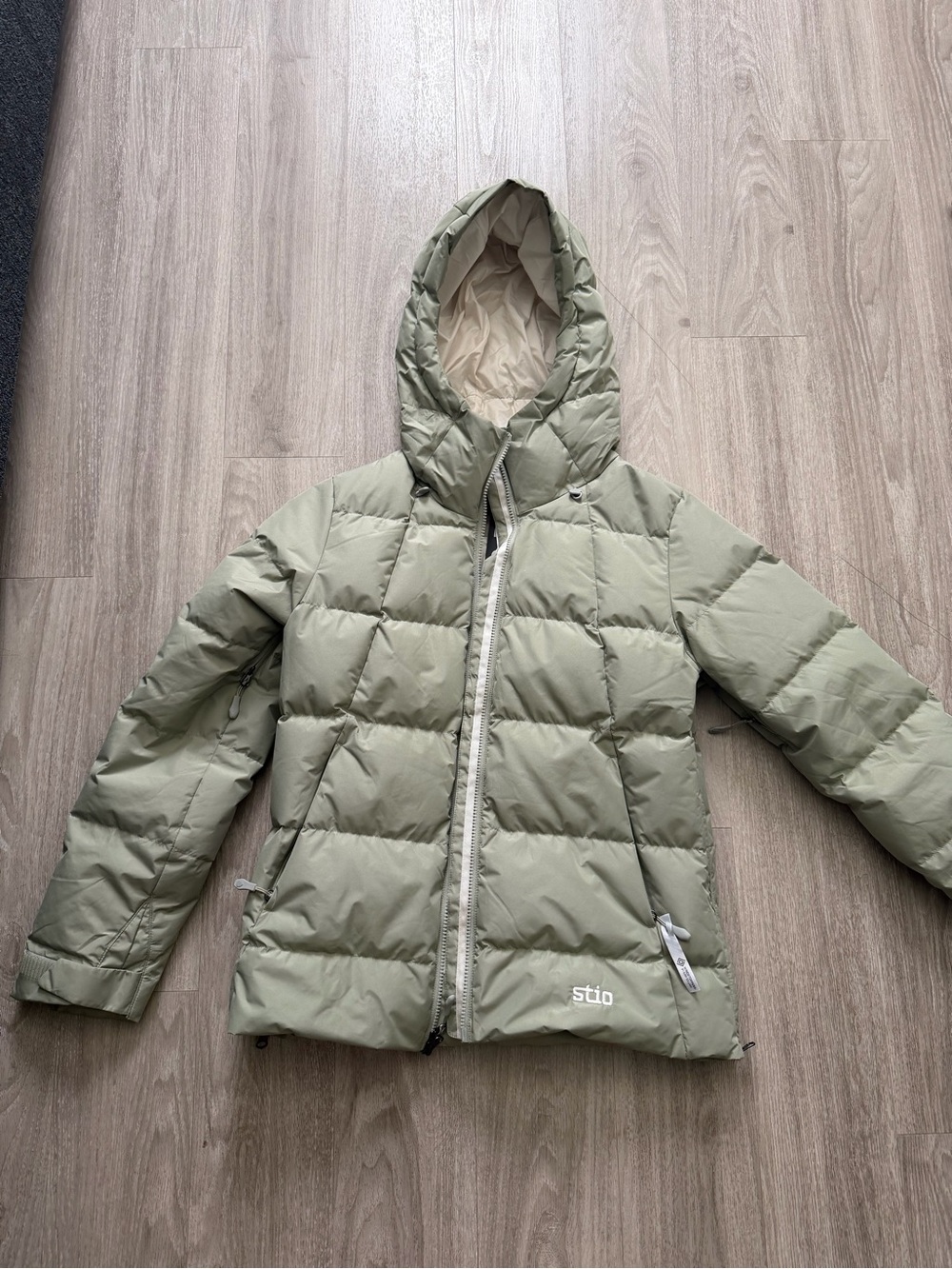 NWT Stio colter windstopper